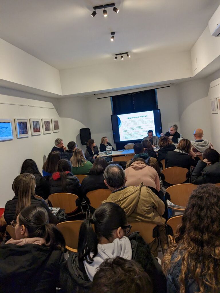 Presentazione dossier immigrazione 2022 foto evento